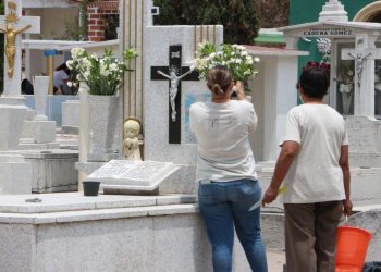 CDMX despliega operativo de seguridad por Día de Muertos en 120 cementerios y romerías