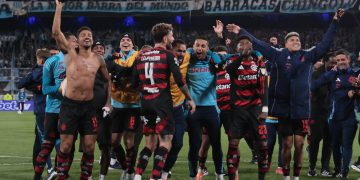 Jugadores de Flamengo celebran este miércoles, al final del partido de vuelta por la semifinal de la Copa Libertadores