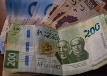 FMI mejora previsiones de crecimiento para México