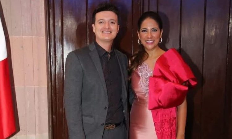 Edgar Molina, diseñador de moda, fue asesinado a balazos en Moroleón mientras su acompañante resultó herida de gravedad