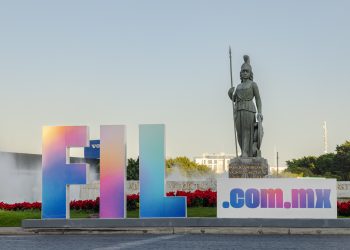 🎤 Joan Manuel Serrat y Leonardo Padura recibirán Doctorado Honoris Causa en la FIL Guadalajara 2025