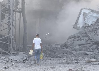 Trump amenaza con erradicar a Hamás si no respeta acuerdo de paz en Gaza