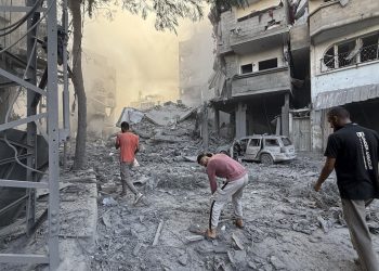 Israel reanuda alto el fuego en Gaza tras jornada de bombardeos y enfrentamientos