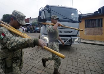 Avanza recuperación de servicios en comunidades afectadas por lluvias