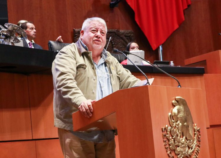 Manuel Huerta Ladrón de Guevara, senador de Morena y presidente de la Comisión de Estudios Legislativos Primera, explicó los avances de la iniciativa de ley de amparo
