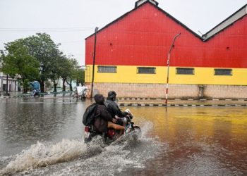 🌪 Huracán Melissa se debilita a categoría 3 en Cuba, pero sigue siendo peligroso