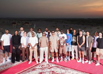 Knicks ganan a 76ers en el primer test de pretemporada en Abu Dabi