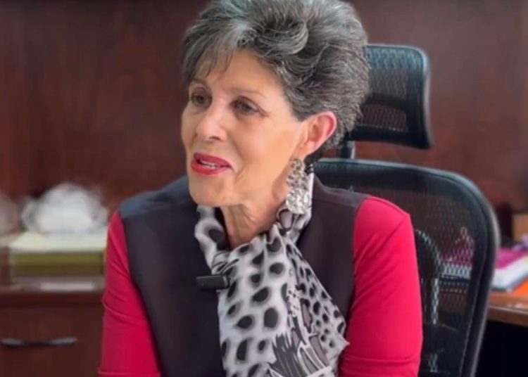 Janine Otálora anunció su salida del Tribunal Electoral tras cumplir su periodo de nueve años