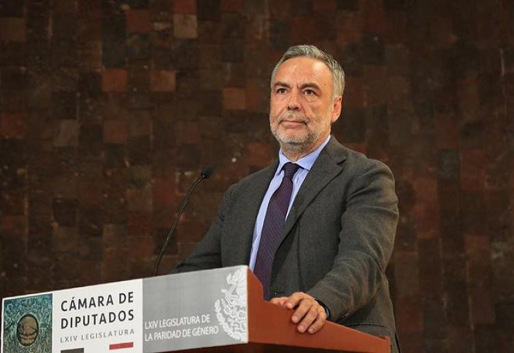 Alfonso Ramírez Cuellar, diputado de Morena, explica la reforma al código fiscal para plataformas digitales