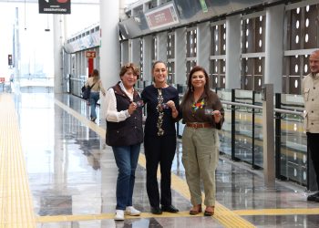 Claudia Sheinbaum supervisa pruebas del Tren Insurgente; Apertura será en 2026