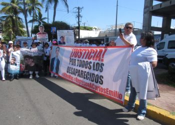 “No hay avance a tres semanas de Carlos Emilio”: Brenda Valenzuela, madre del joven desaparecido en Mazatlán