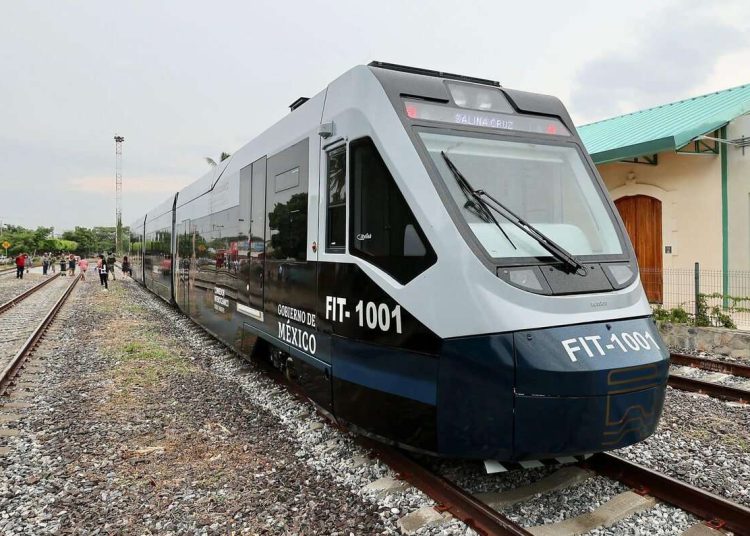 Construcción de vías férreas entre CDMX y Querétaro como parte de la nueva infraestructura ferroviaria en México