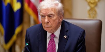 EE.UU. ataca un submarino que transportaba drogas en el Caribe, dice Trump