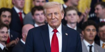 Trump advierte a Hamás que hay países dispuestos a entrar en Gaza si viola el plan de paz