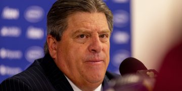 Costa Rica (6 puntos), que dirige el mexicano Miguel Herrera, deberá derrotar a Honduras (8 enteros) y esperar que la ya eliminada Nicaragua (4) le dé una mano