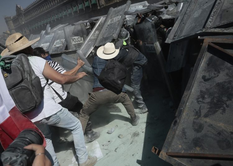 Revelan que el "Bloque Negro" está Integrado por Trabajadores de Alcaldías | FOTO EFE
