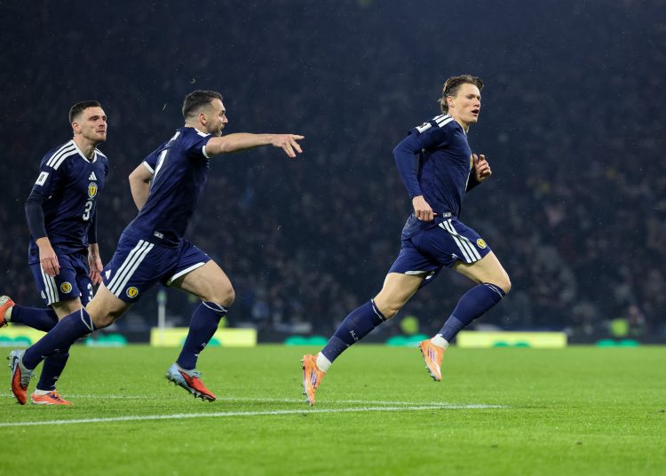 Dos goles en el tiempo de prolongación de Tierney y de McLean tumbaron a Dinamarca (4-2) para firmar el regreso de Escocia a un Mundial