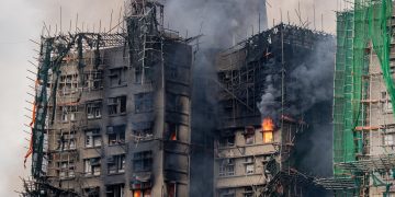 🔥Tragedia en Hong Kong: Aumentan a 83 los muertos y 279 desaparecidos