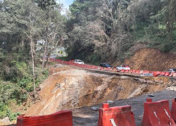Reportan nuevos bloqueos carreteros en Hidalgo