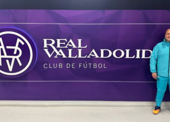 Enrique Alfaro, exgobernador de Jalisco, será auxiliar técnico de Guillermo Almada en el Real Valladolid
