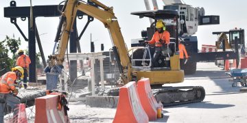 Reconstrucción de puentes Alameda Oriente mejorará la movilidad de más de un millón de personas en Nezahualcóyotl