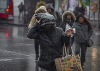 Frente frío 14 provoca bajas temperaturas, fuertes vientos y lluvias en varias regiones de México