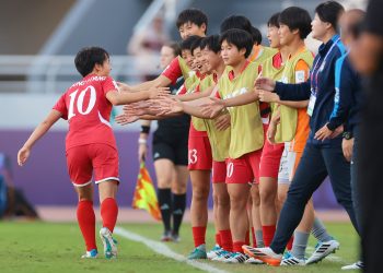La selección de Corea del Norte, actual campeona, venció este miércoles a Brasil por 2-0 en las semifinales de la Copa del Mundo