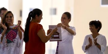 🔑 Quintana Roo: Claudia Sheinbaum entrega 225 nuevas viviendas