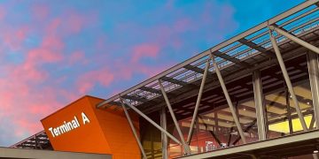 ✈️ Vuelo Tijuana–Veracruz aterriza de emergencia en Monterrey