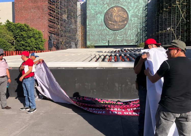 Concluye la CNTE plantón de 48 horas en la Cámara de Diputados y retornan a Oaxaca