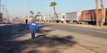 🚧 Reportan caos por bloqueo carretero en frontera de Sonora y Baja California