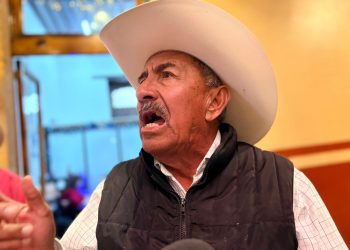 🔴 “No nos van a ver hincados”, advierten campesinos michoacanos