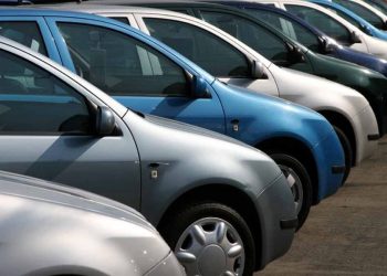 Distribuidores de automóviles apoyan importación ordenada de autos usados