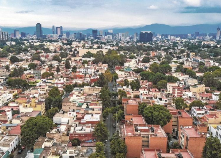 Ciudadanos exigen aplicación de la ley contra el despojo de inmuebles en CDMX