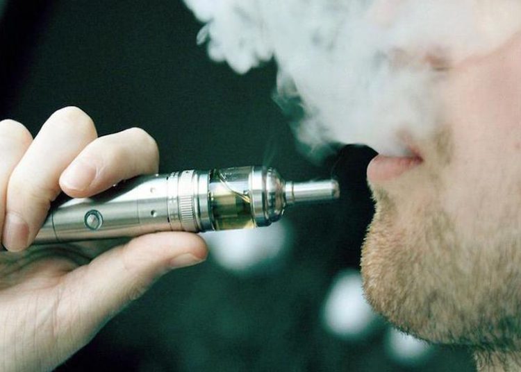 Diputada Antares Vázquez explica la reforma que busca prohibir cigarrillos electrónicos y vapeadores en México
