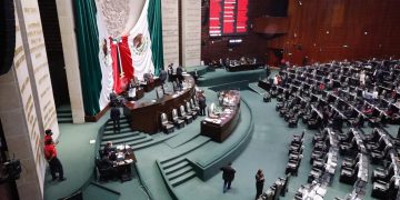 Denuncian en tribuna a Cuauhtémoc Blanco de acoso simbólico y sexual