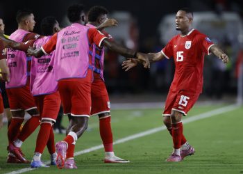 Panamá puso el broche ideal a la fase final de las eliminatorias con una presentación contundente en el estadio Rommel Fernández