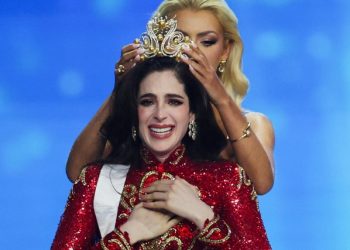 Fátima Bosch, originaria de Tabasco, es coronada Miss Universo