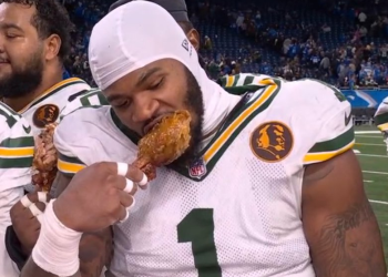 Packers amargan el Día de Acción de Gracias a Lions