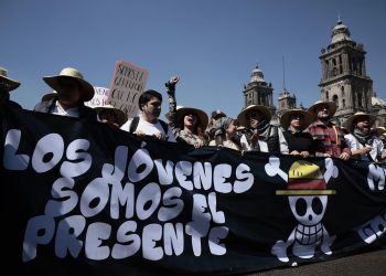 Marcha de la Generación Z coincidirá con desfile del 20 de noviembre; Defensa modificará ruta