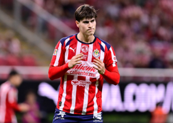 Armando “Hormiga” González es convocado por Aguirre