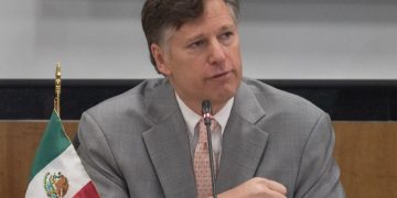 EU está dispuesto a profundizar con México la cooperación en materia de seguridad, asegura Christopher Landau