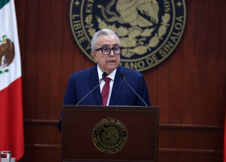 Rubén Rocha Moya destaca avances en seguridad y economía en Sinaloa ante los diputados del Congreso estatal
