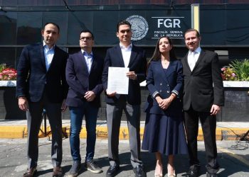 PAN presenta denuncia ante la FGR por violencia en marcha del 15-N