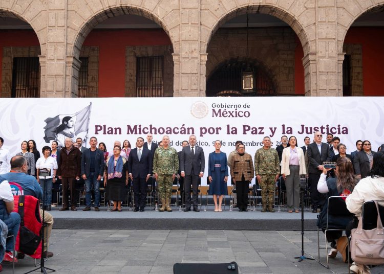 El gobierno presentó un Plan Michoacán con 12 ejes, centrado en la seguridad ante grupos criminales
