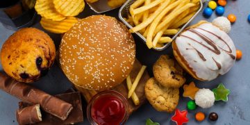 🥤 Estudio vincula consumo de ultraprocesados con mayor riesgo de cáncer de colon en jóvenes