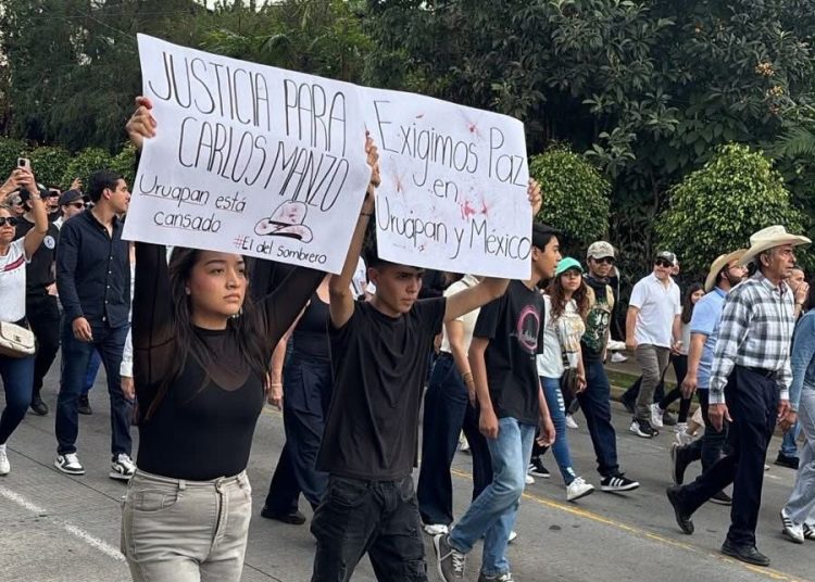 Protestas en Morelia por el asesinato de Carlos Manzo exigen seguridad y fin de la violencia en Michoacán