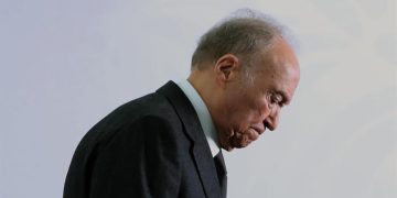 Morena niega presión para renuncia de Gertz Manero; “Dejar la FGR por Embajada no es razón grave”: MC; “Renuncia una muestra de la crisis del Gobierno”: PAN