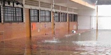Veracruz: SEV y Ayuntamientos buscan espacios alternativos para retorno a clases en municipios afectados