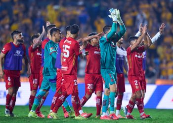 El Toluca, del goleador portugués Paulinho, recibirá mañana al Tigres UANL, del campeón mundial con Argentina Ángel Correa, con la idea de ganar por dos goles